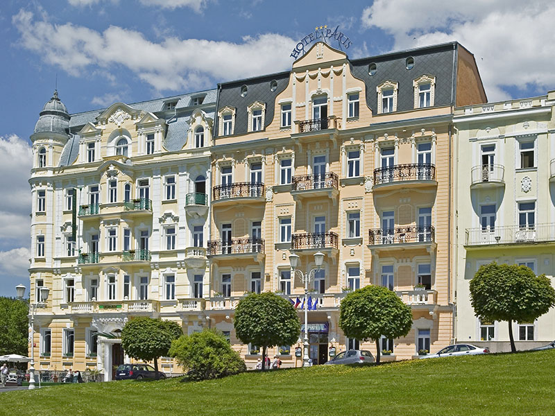 Exteriér hotelu Paris